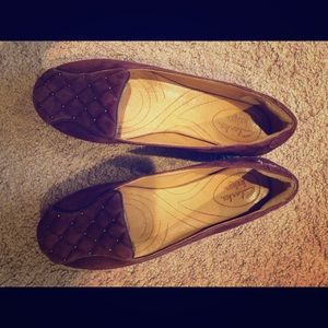 Clarks suede flats